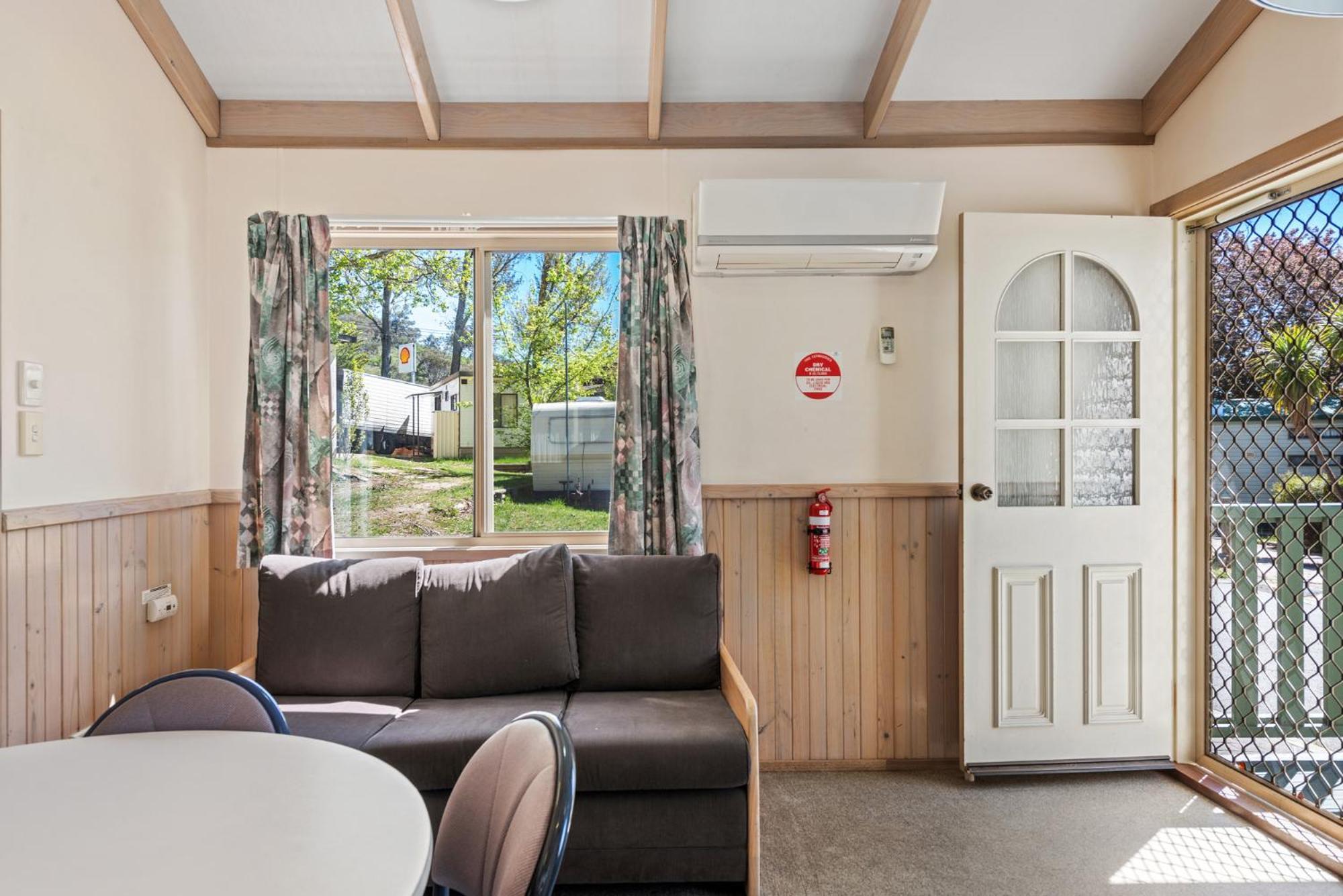 Discovery Parks - Jindabyne Hotel Room photo